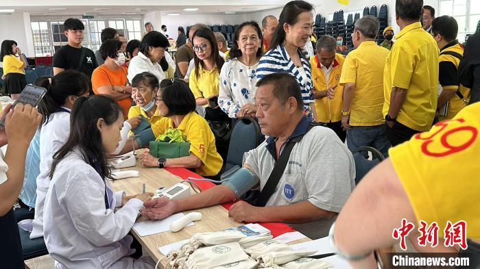 丝路工坊行走进古晋办民生活动对接职教合作