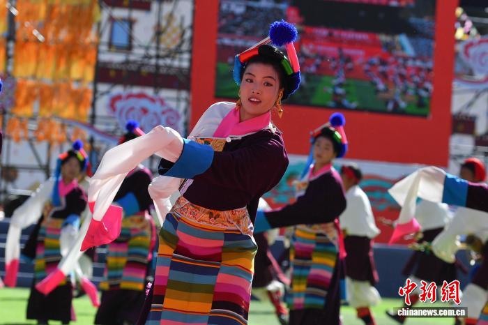 西藏昌都第十一届三江茶马文化艺术节开幕