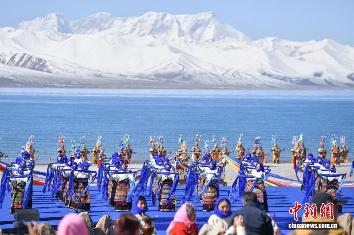 5·19中国旅游日：西藏纳木错迎来开湖盛会