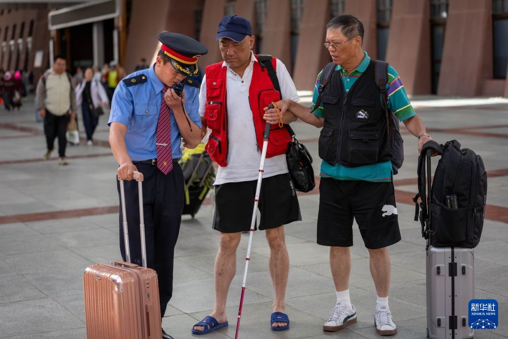 青藏铁路拉萨站：20年累计到发旅客6300万余人次