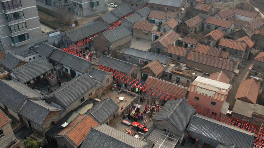 新春走底層｜山東：土特產熱銷“黃河大集” 新年消費涌動新生機