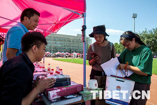 中央民族大学2018年迎新工作亮点多