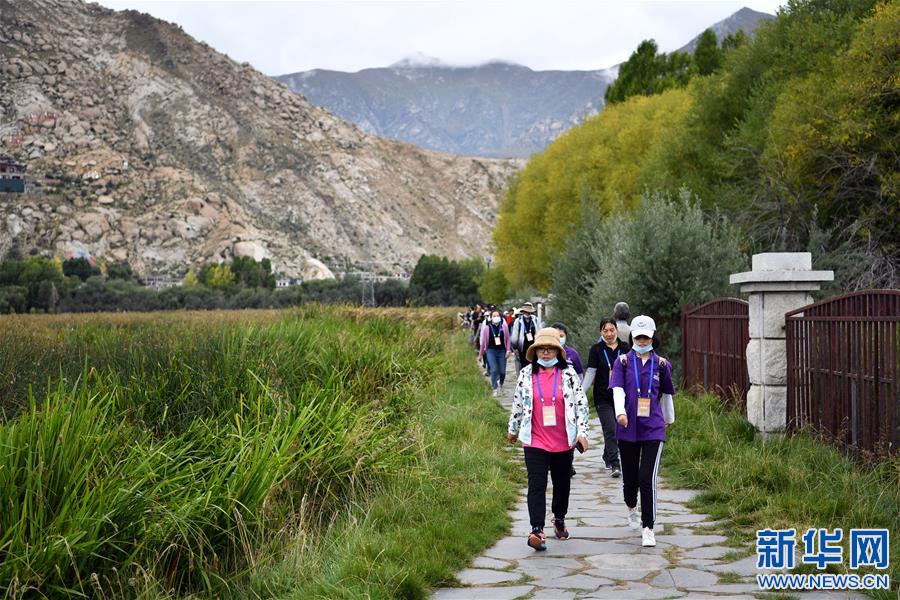 （体育）（2）全民健身——拉萨2020年环拉鲁湿地健步走系列活动启动