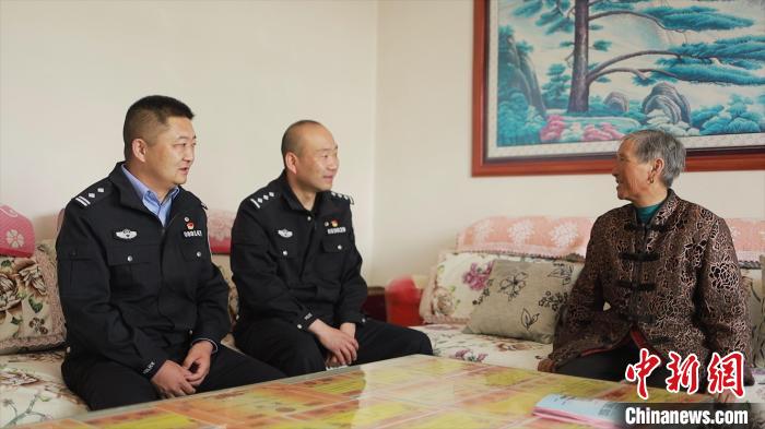 甘肃民警扎根高原22年：辖区地图印脑海纠纷化解趋多元