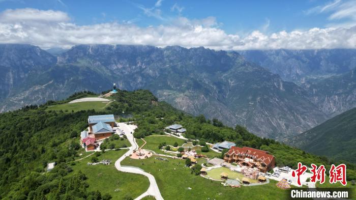 来“藏乡江南”舟曲沉浸式体验“簪花之路”