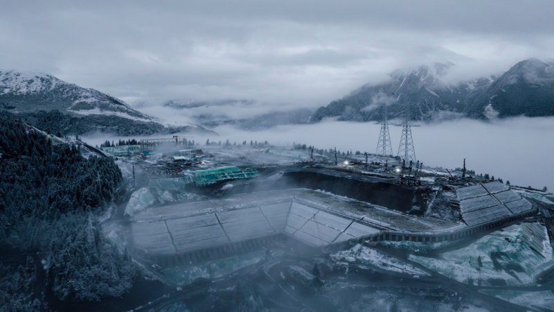 10月25日,阿坝1000千伏变电站建设现场迎来降雪,一片银装素裹。国网四川建设公司供图