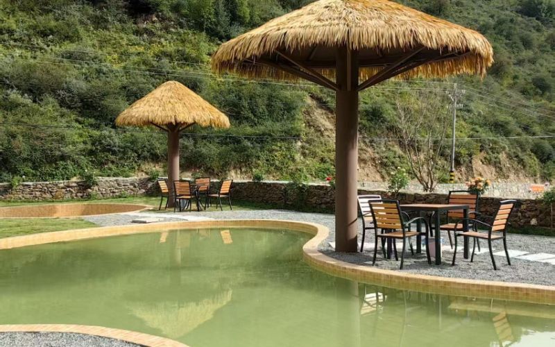 兴疆沟温泉。道孚县融媒体中心供图