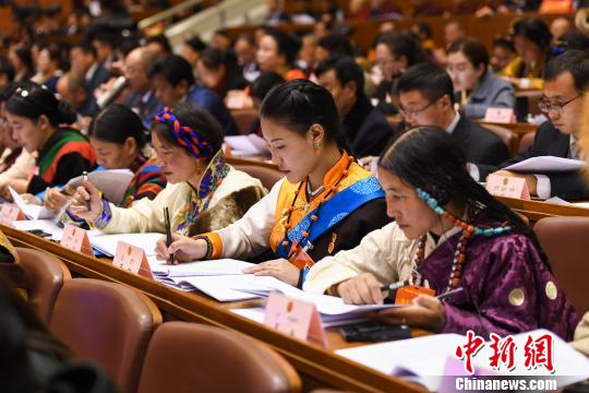 西藏多项社会发展指标增速均位中国前列