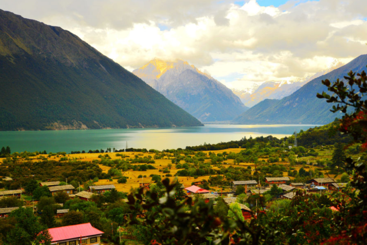 懂西藏的人，一定不会错过林芝的秋天