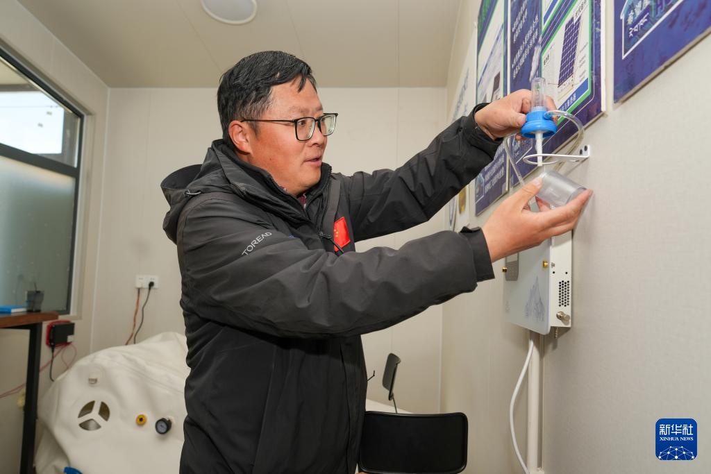 珠峰观测站观测主管的一天