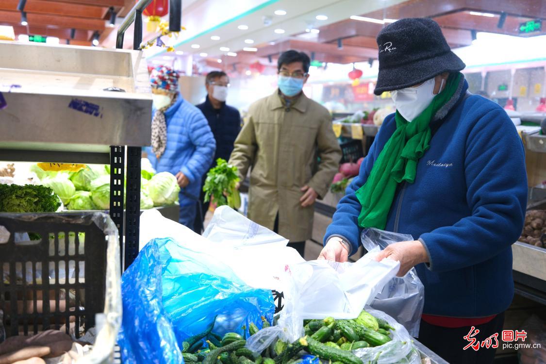 【同舟共济·同心抗疫】保障民生需求 护航百姓生活