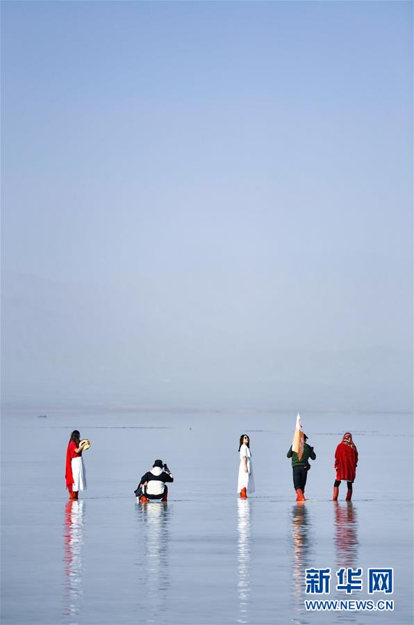 （美丽中国）（6）“天空之镜”茶卡盐湖