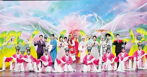 7月28日，《中华有好戏》七夕特别节目录制现场。本报记者 史晟全摄
